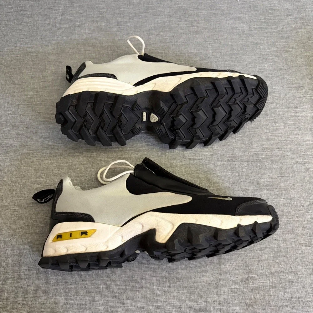 Nike ACG Air Shoes Women 10 Black White 302472-045 Vintage Shroud‎ Trail Hiking